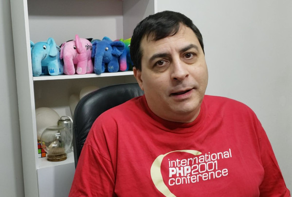 Manuel Lemos with PHP elephants in the office
